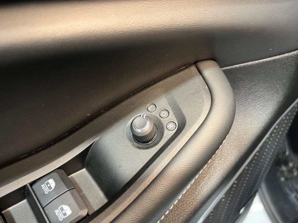 Used 2024 Jeep Grand Cherokee Limited 4xe image 29