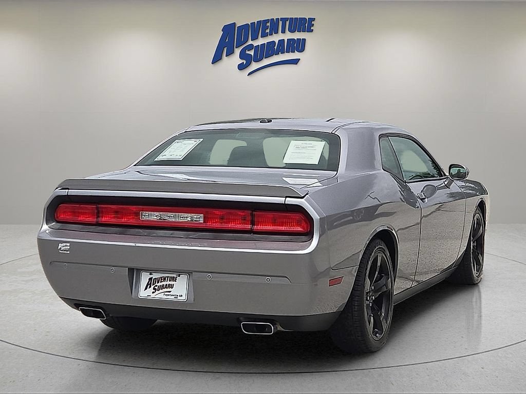 Used 2013 Dodge Challenger R/T Plus RWD image 6