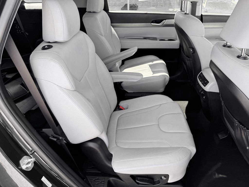 Used 2021 Hyundai Palisade SEL w/ Premium Package AWD/4WD image 32