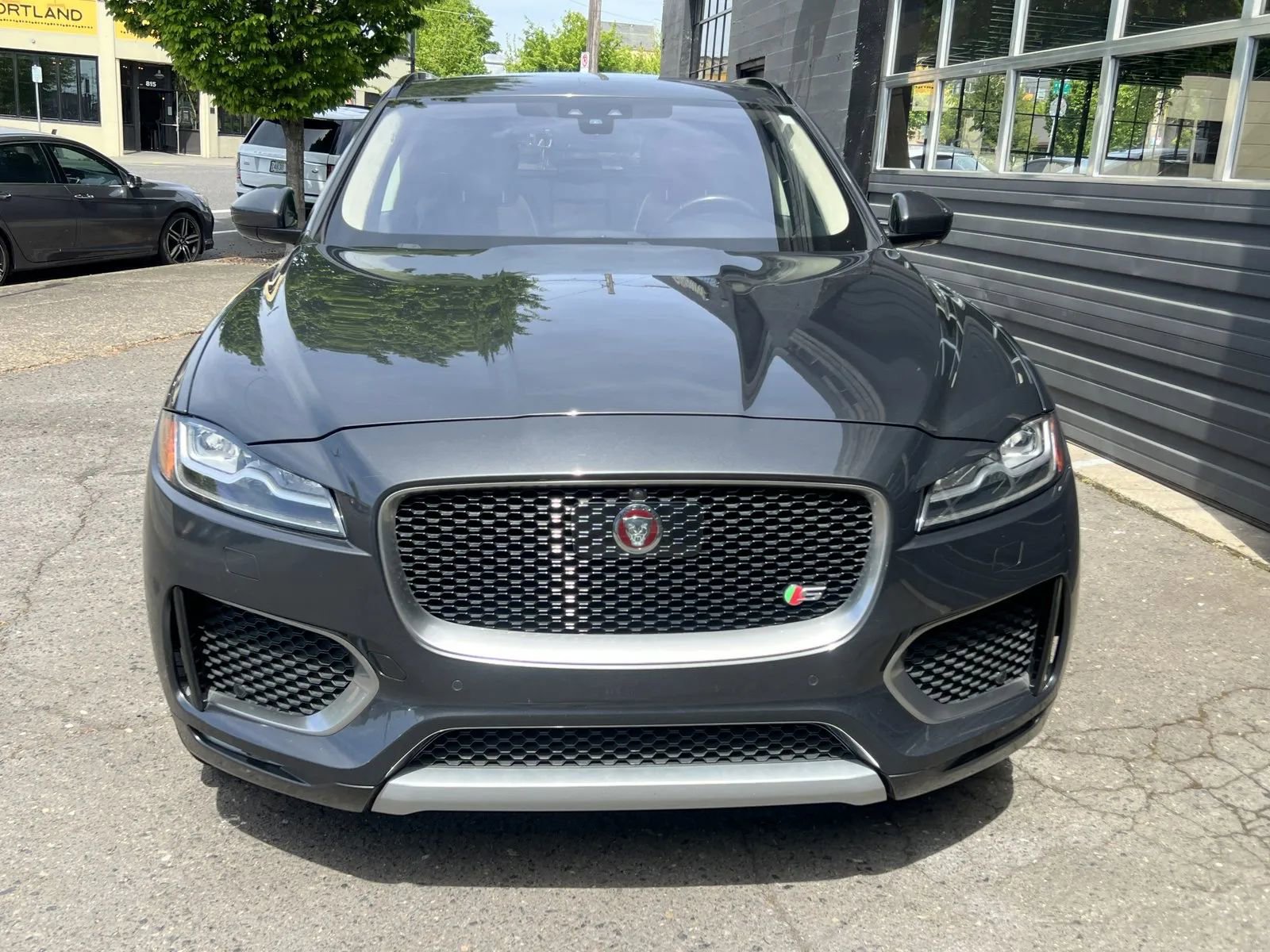 Used 2017 Jaguar F-PACE S AWD/4WD image 9