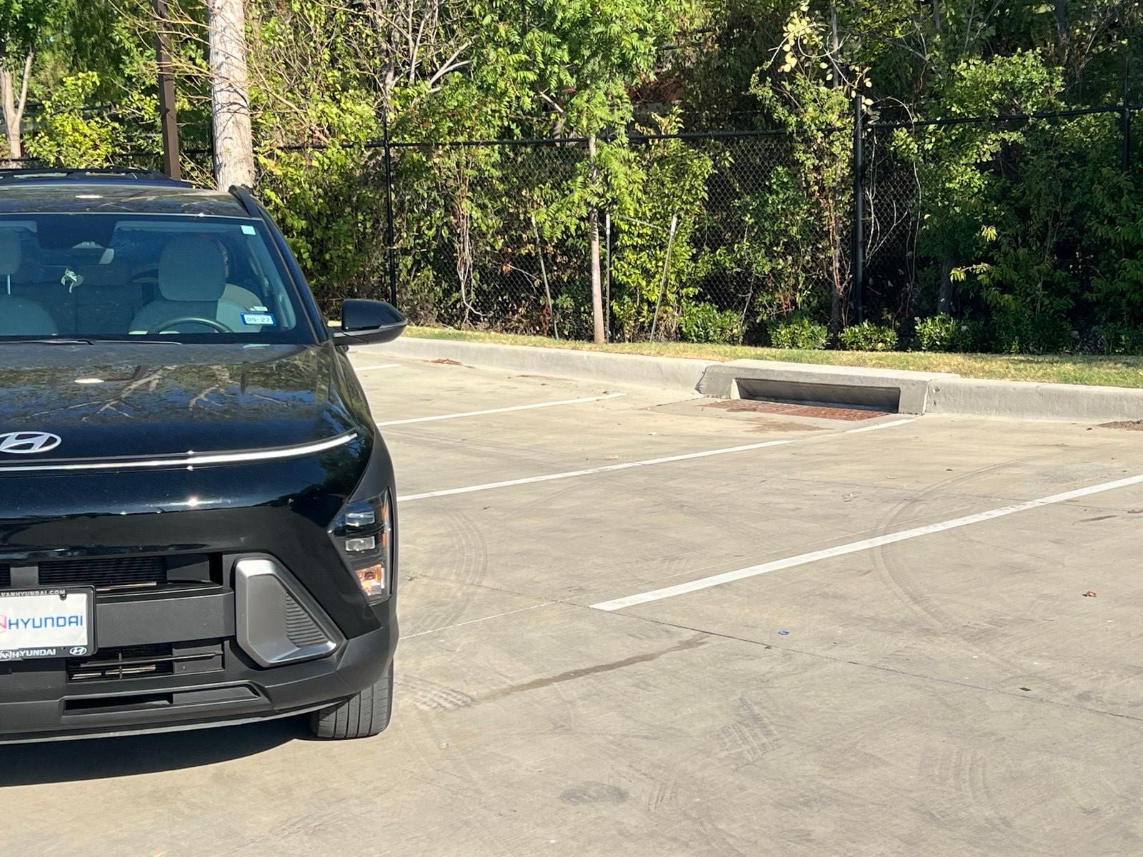 Certified 2024 Hyundai Kona SEL AWD/4WD image 3