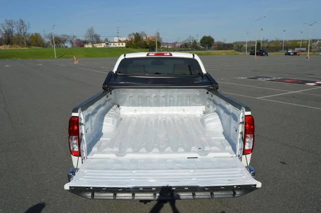 Used 2013 Nissan Frontier SV AWD/4WD image 10