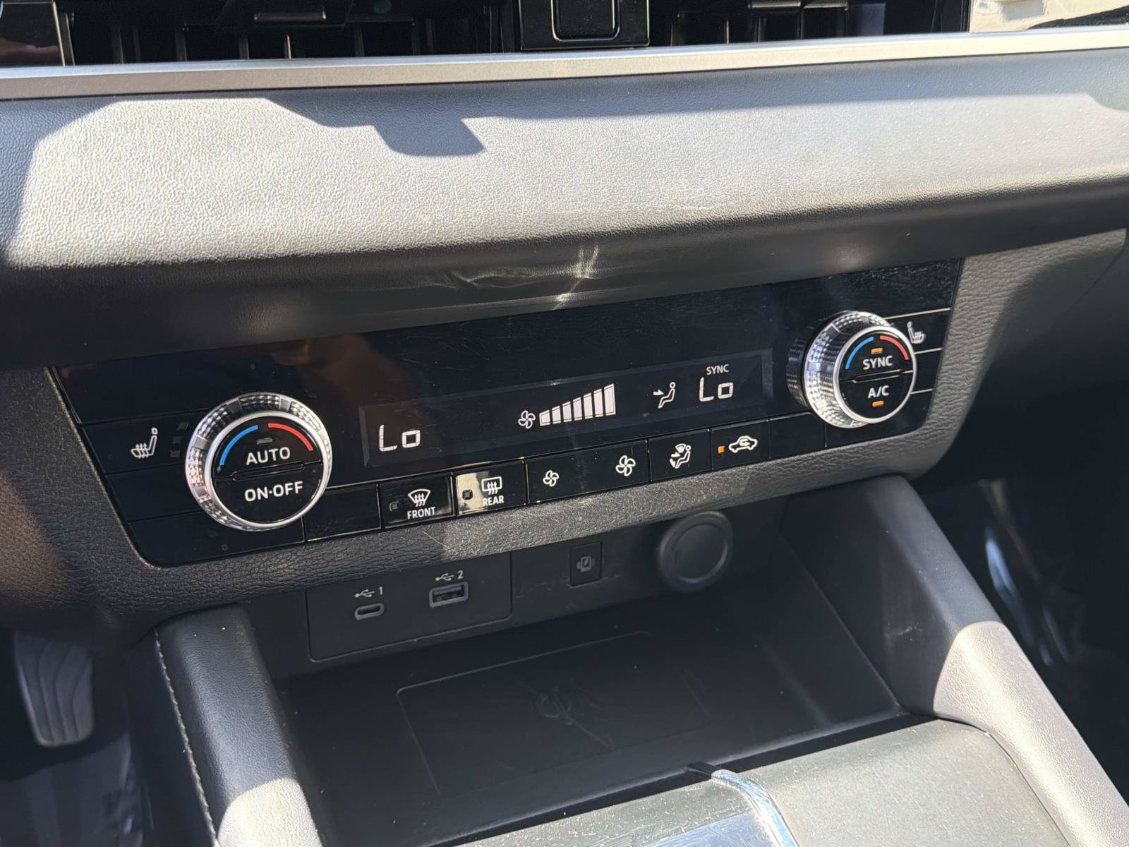 Used 2024 Mitsubishi Outlander FWD image 22