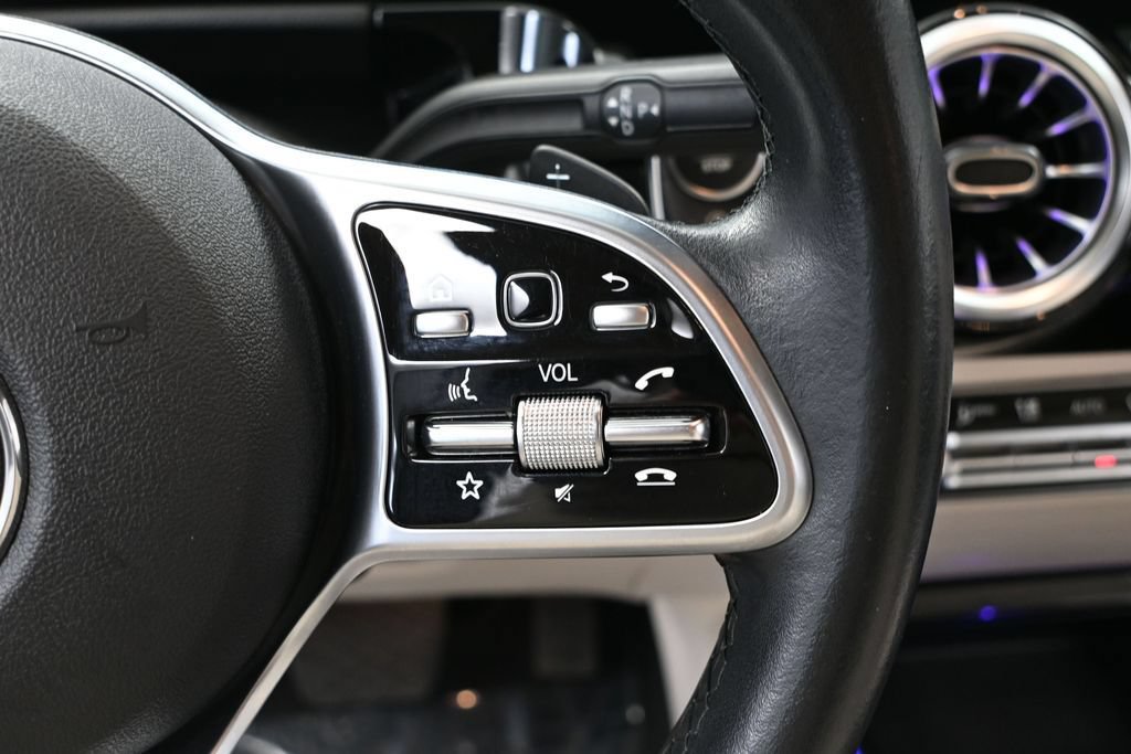 Used 2022 Mercedes-Benz GLA 250 w/ Premium Package Lite image 21