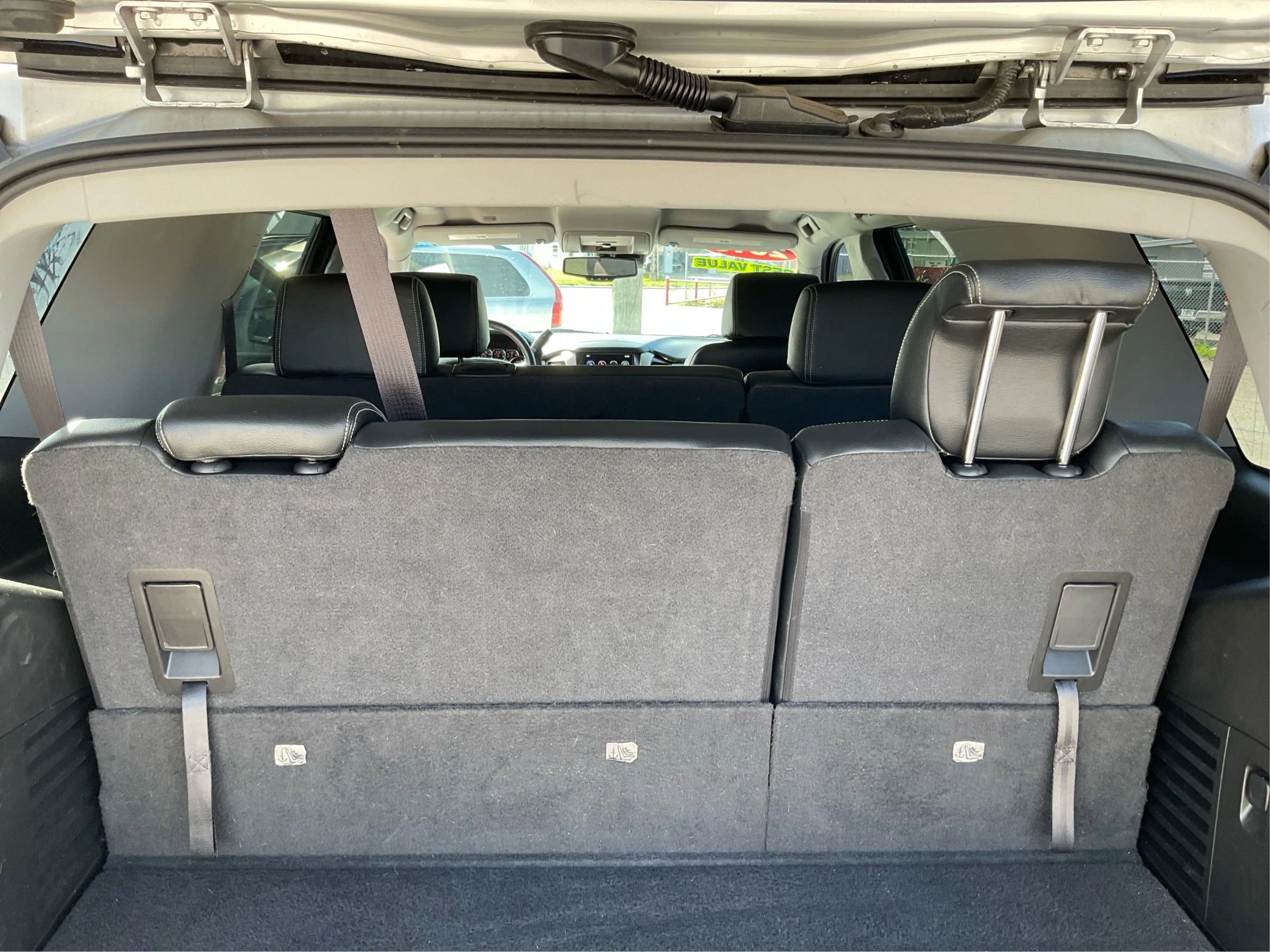 Used 2016 GMC Yukon SLE w/ Convenience Package RWD image 12