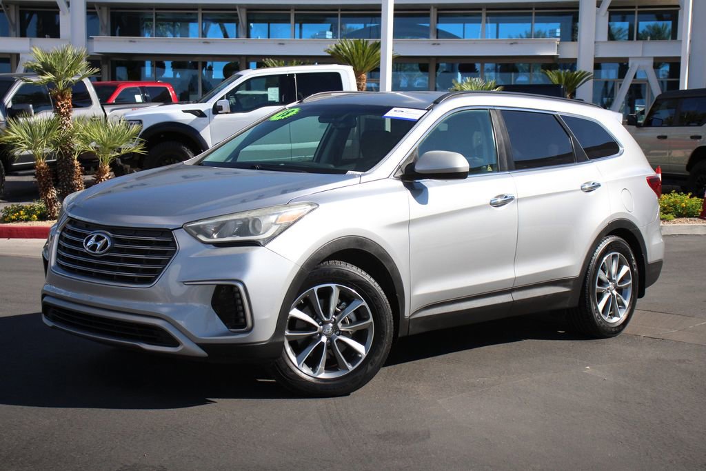 Used 2018 Hyundai Santa Fe SE FWD image 1