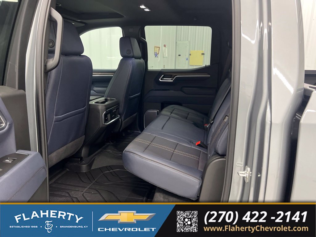 New 2026 Chevrolet Silverado 1500 High Country w/ High Country Premium Package AWD/4WD image 4