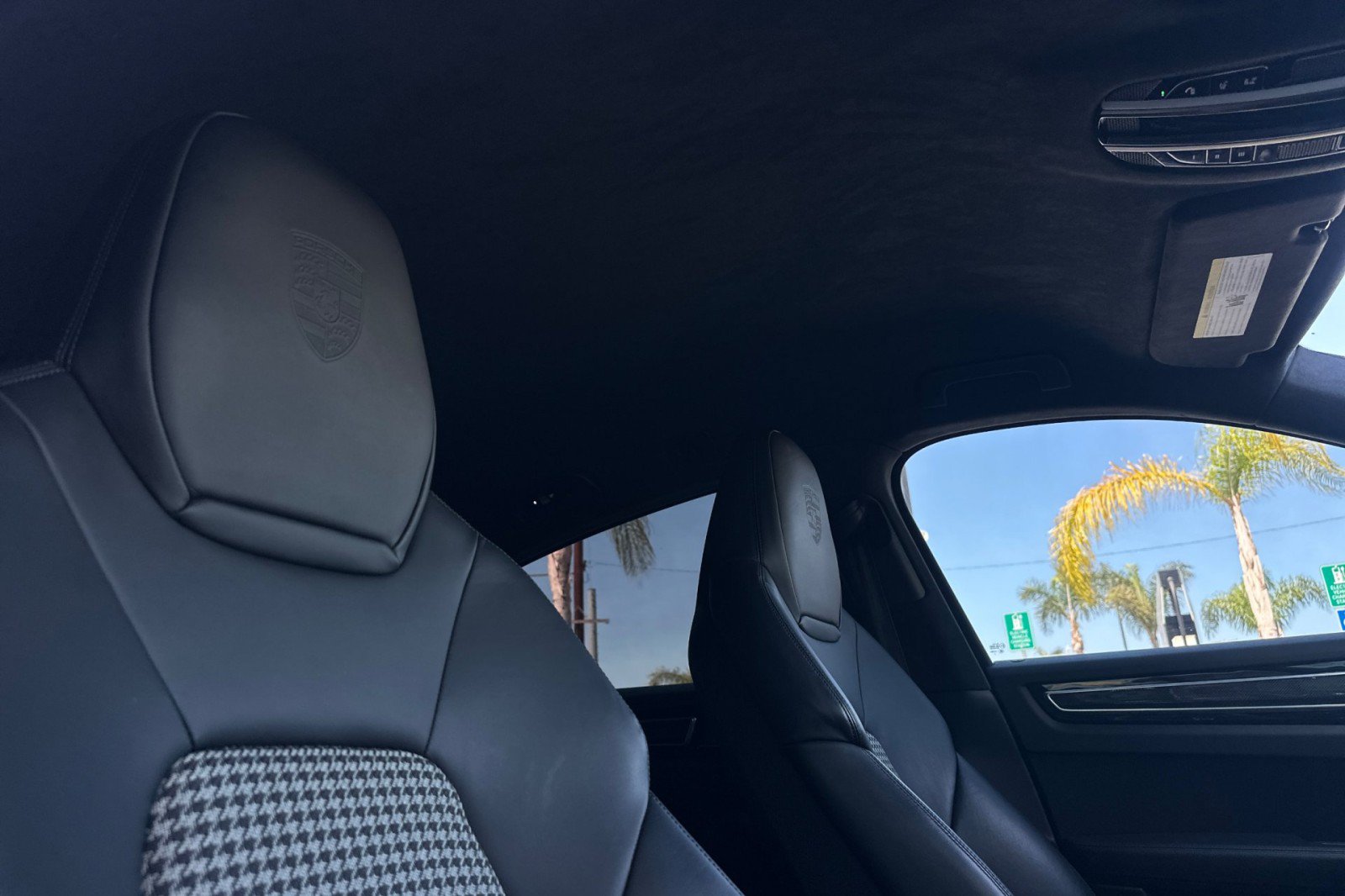 Certified 2023 Porsche Cayenne S AWD/4WD image 17