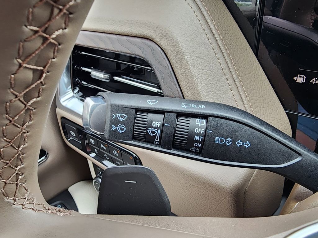 New 2026 GMC Yukon Denali w/ Denali Reserve Package AWD/4WD image 24