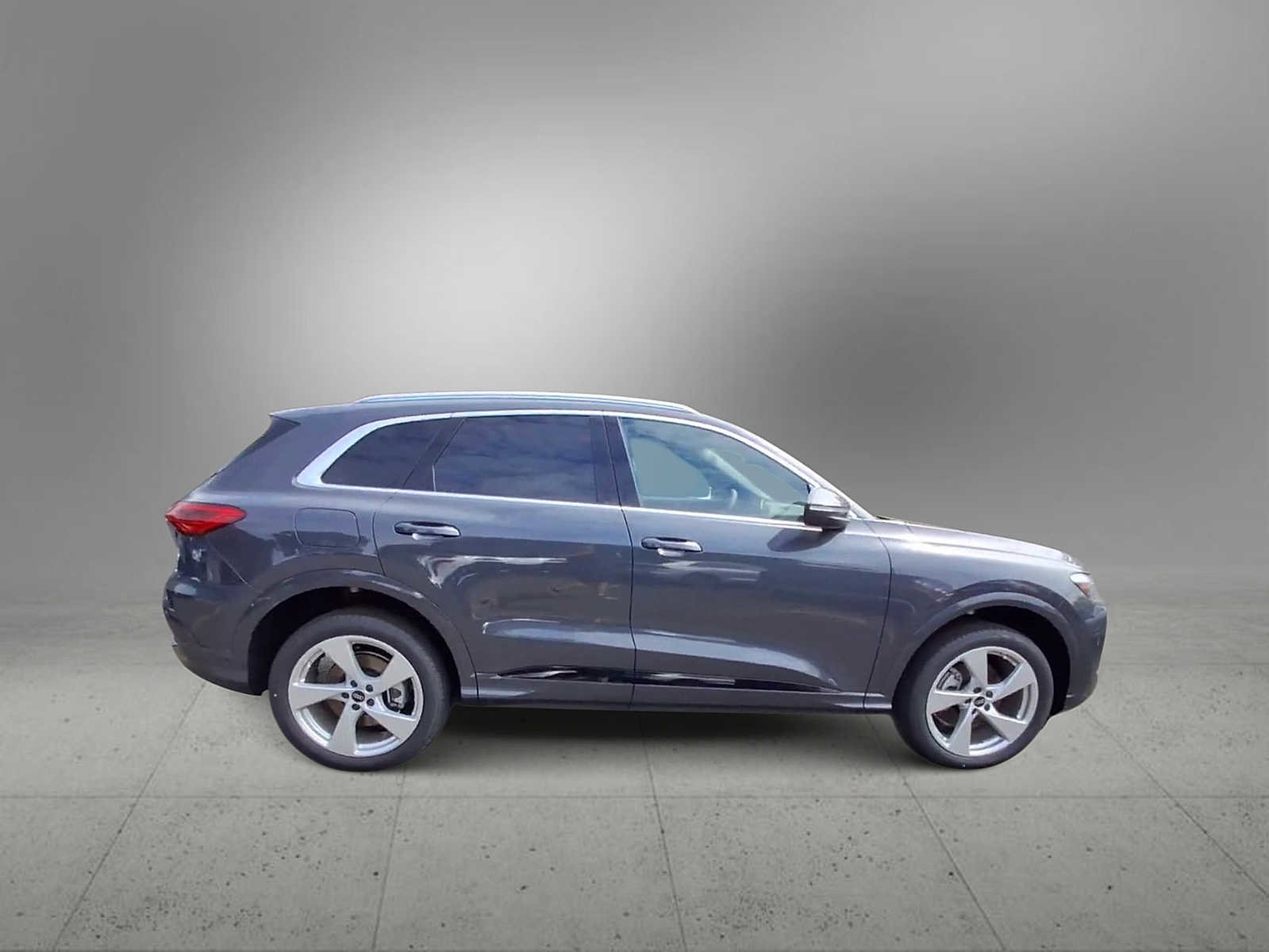 New 2025 Audi Q5 Premium Plus image 9