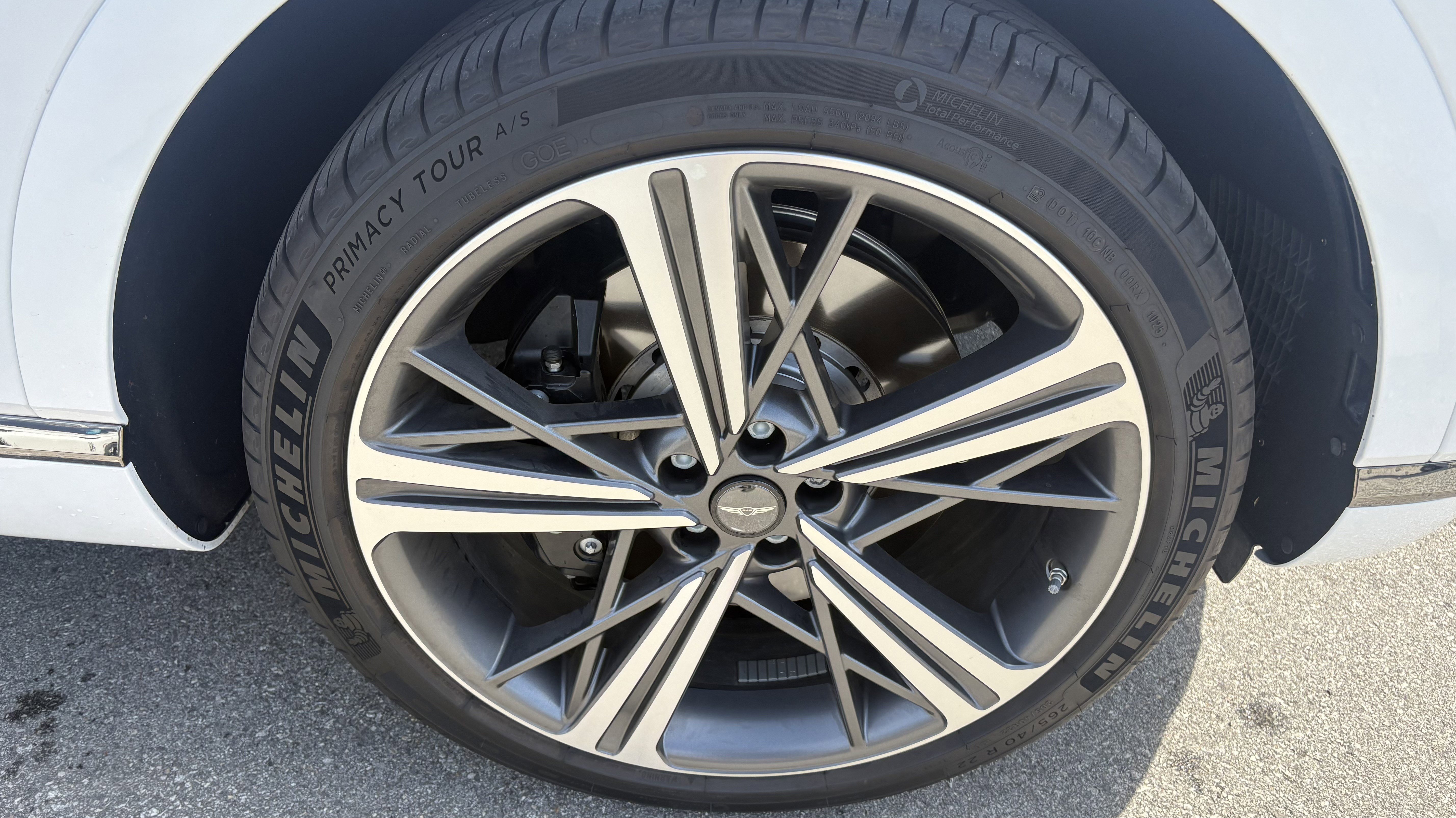 Used 2025 Genesis GV80 3.5T e-SC image 15