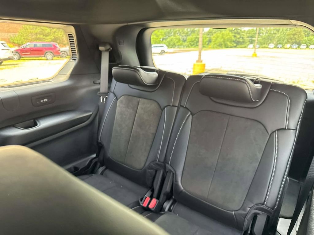 New 2025 Jeep Grand Cherokee L Altitude image 10