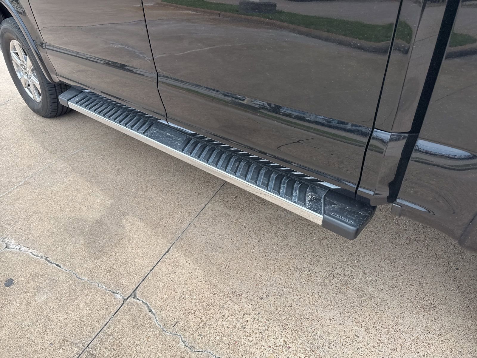 Used 2018 Ford F150 Lariat image 11