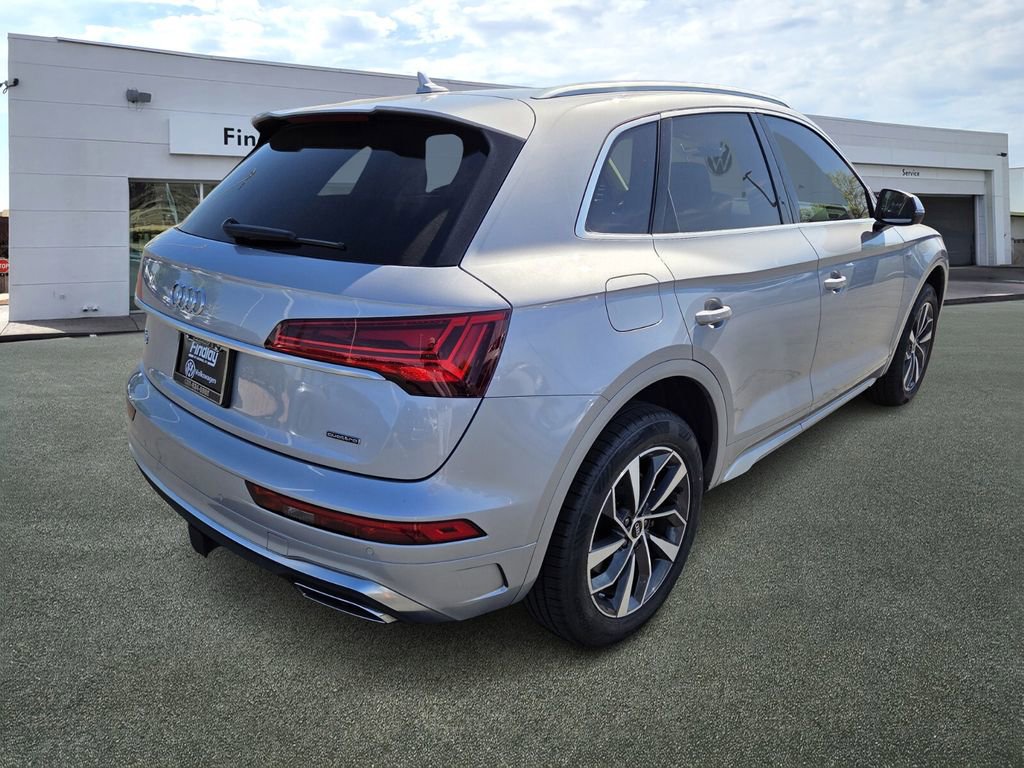 Used 2023 Audi Q5 2.0T Premium Plus w/ Premium Plus Package image 3