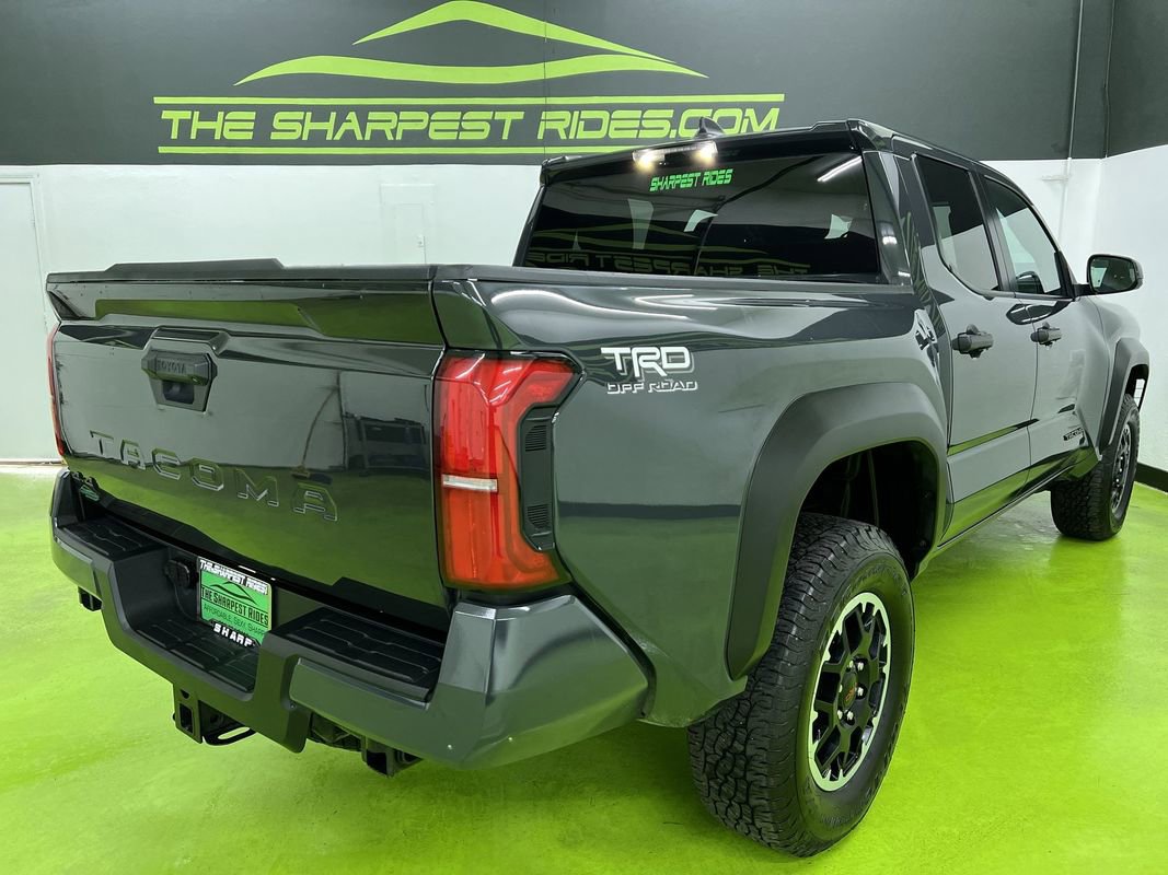 Used 2025 Toyota Tacoma TRD Off-Road AWD/4WD image 10