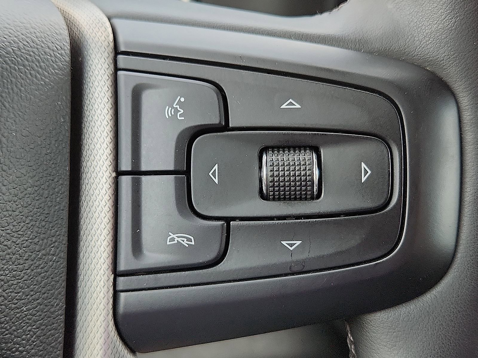 Used 2024 GMC Sierra 2500 Denali w/ Denali Reserve Package image 17