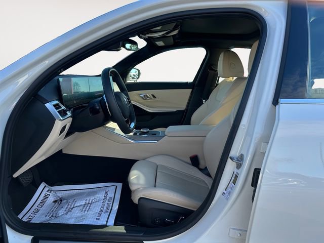 Used 2025 BMW 330i Sedan w/ Premium Package image 9