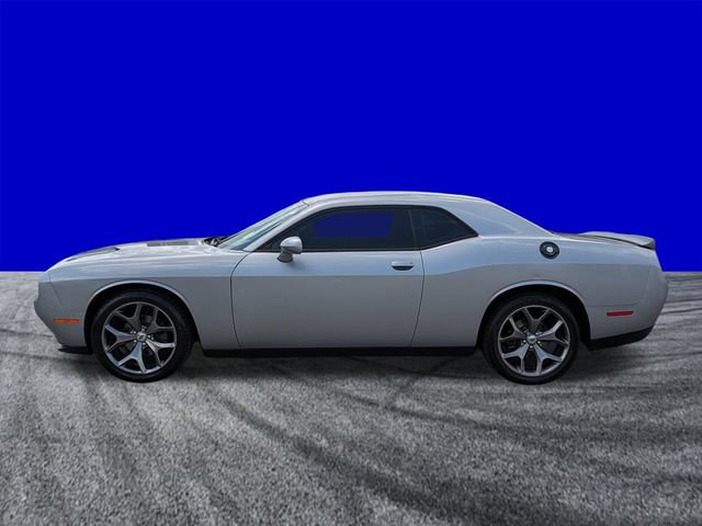 Used 2017 Dodge Challenger SXT RWD image 7