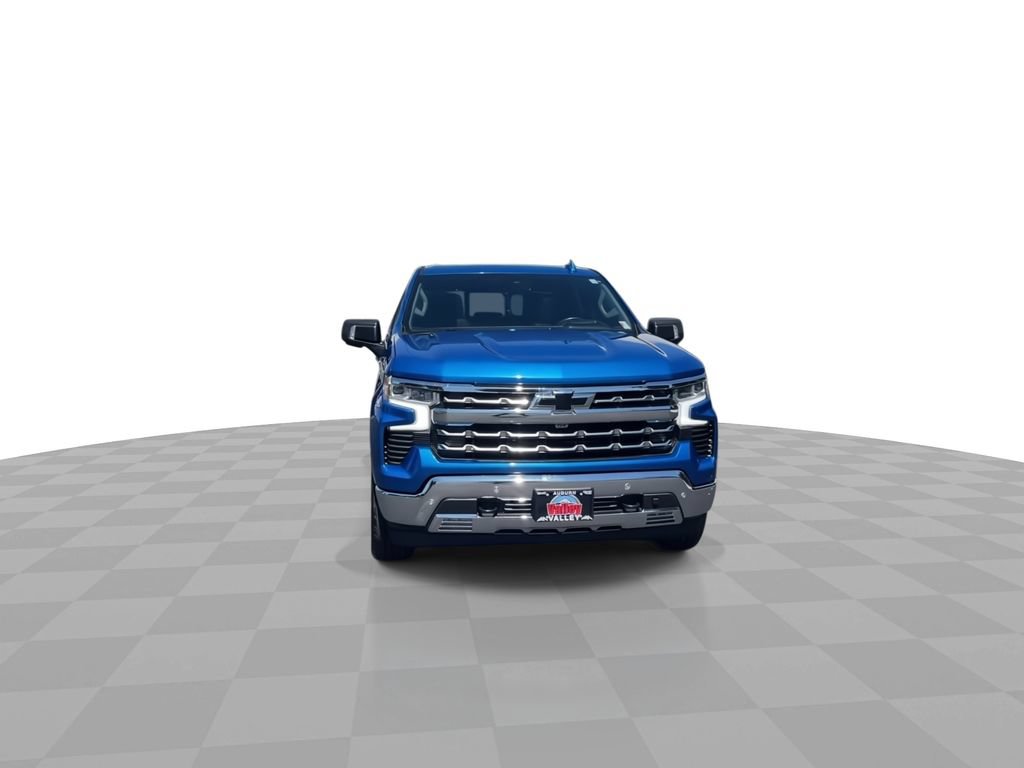 Used 2022 Chevrolet Silverado 1500 LTZ w/ LTZ Premium Package AWD/4WD image 3