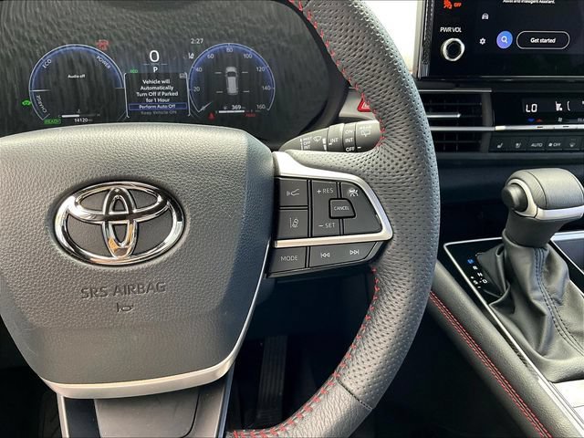 Used 2025 Toyota Sienna XSE w/ XSE Premium Package FWD image 14