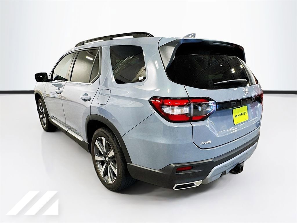 Used 2025 Honda Pilot Elite image 6