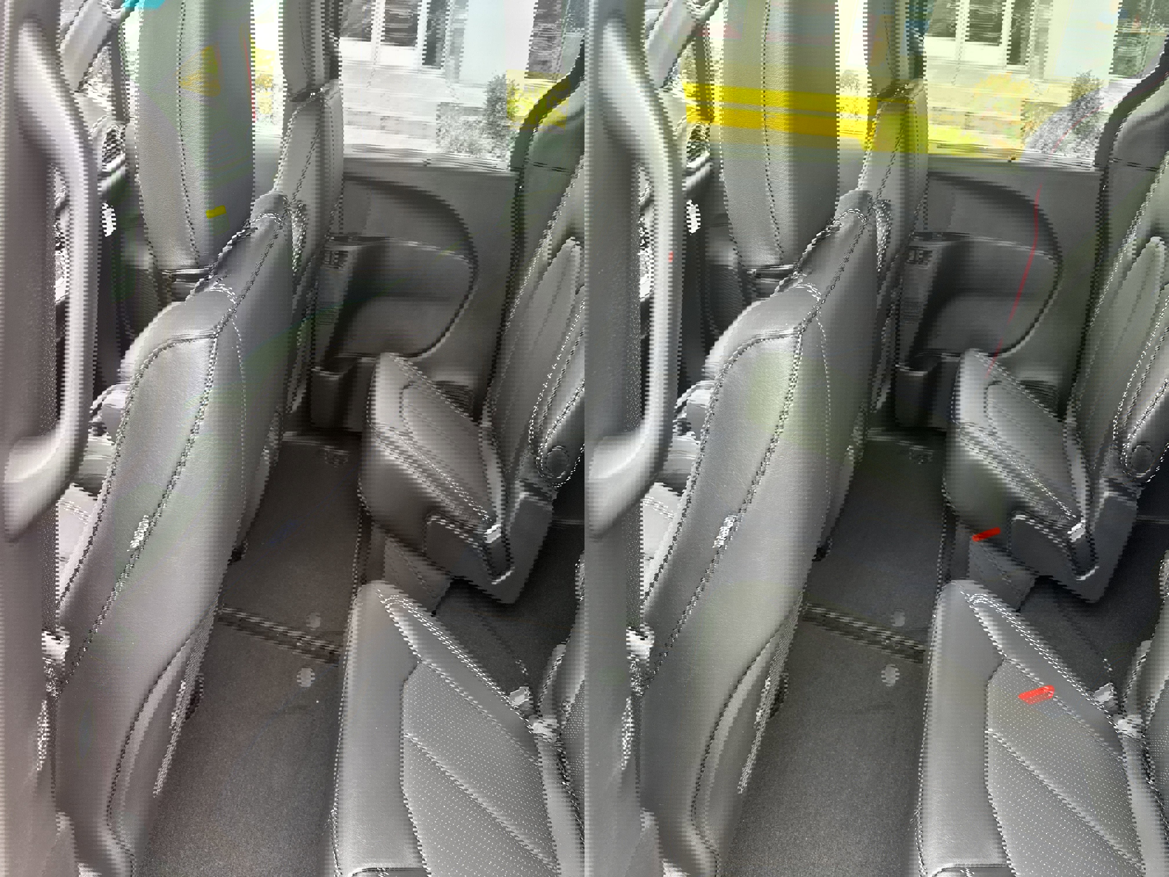 New 2026 Chrysler Pacifica Select image 17