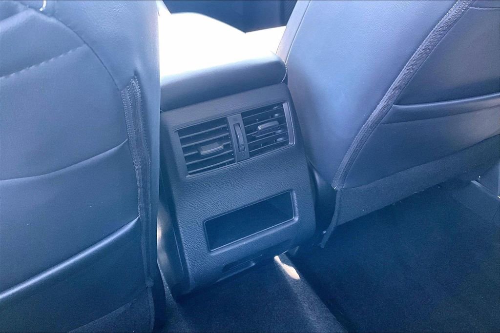 Used 2024 Mitsubishi Outlander SE Black Edition image 10