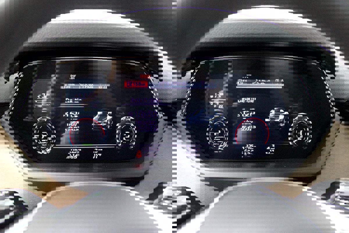 Used 2024 Audi e-tron GT Premium Plus image 21