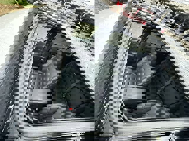 Used 2023 Cadillac XT4 Sport w/ LPO, Onyx Lite Package image 6