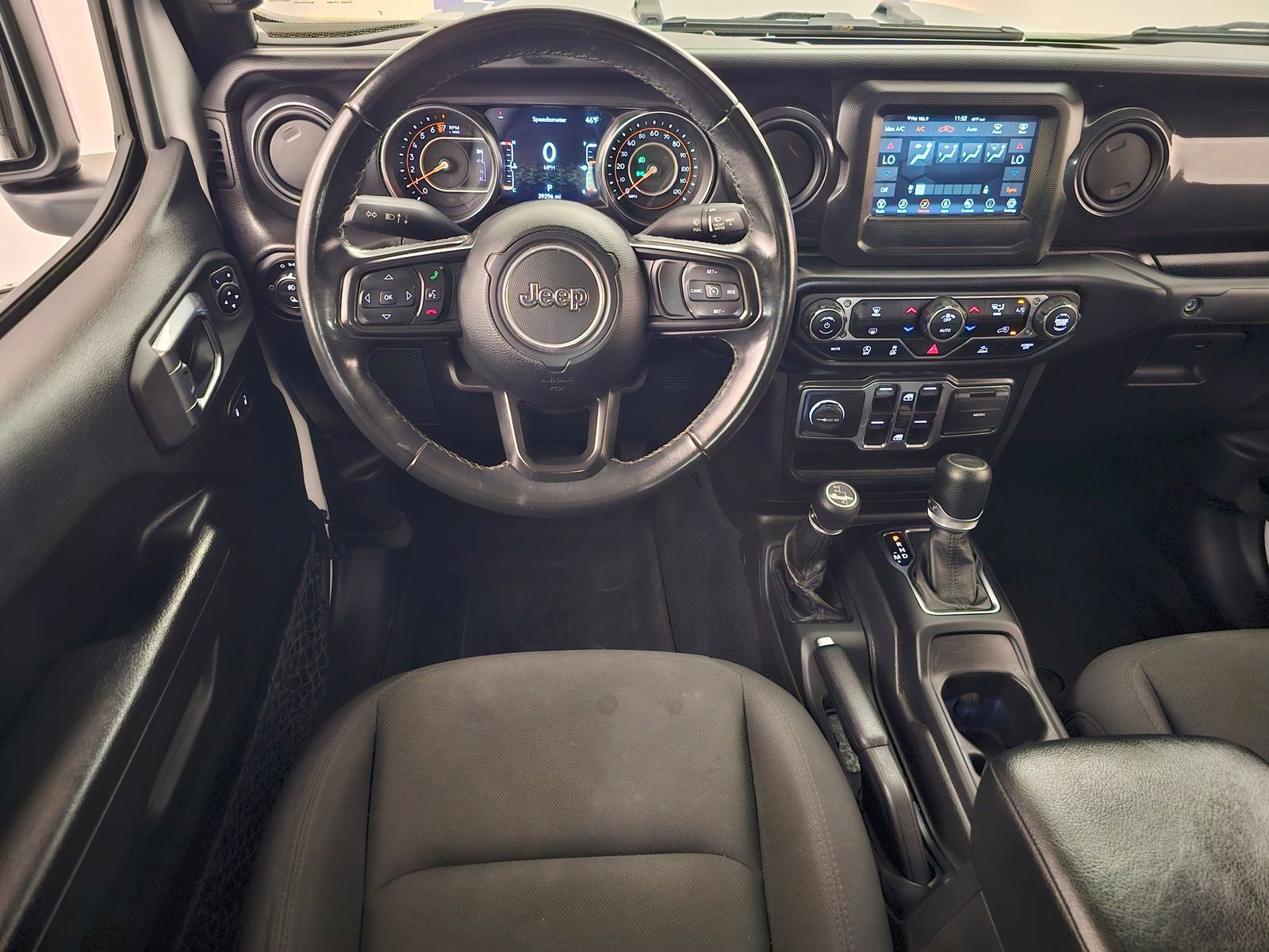 Used 2022 Jeep Gladiator Sport image 15
