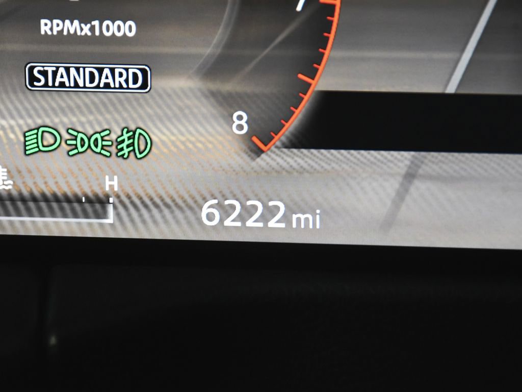 Used 2025 Nissan Armada Platinum Reserve AWD/4WD image 22