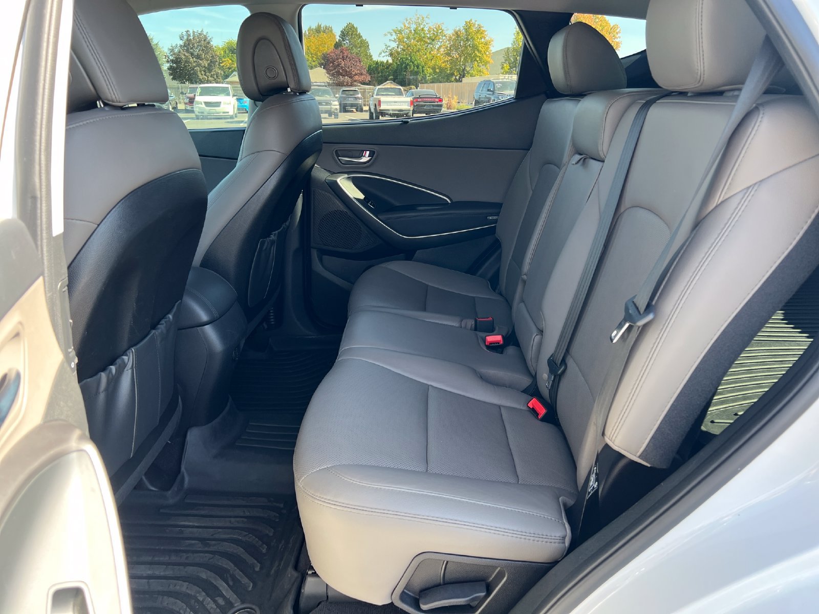 Used 2018 Hyundai Santa Fe Sport 2.0T AWD/4WD image 25