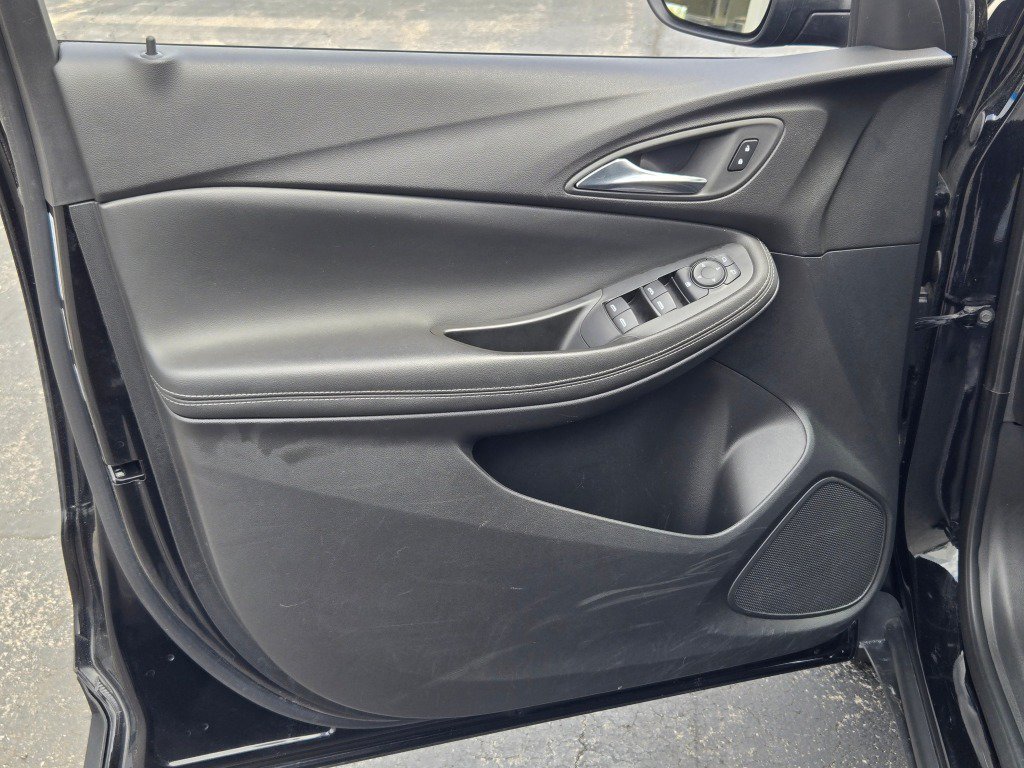 Used 2025 Buick Encore GX Preferred FWD image 19