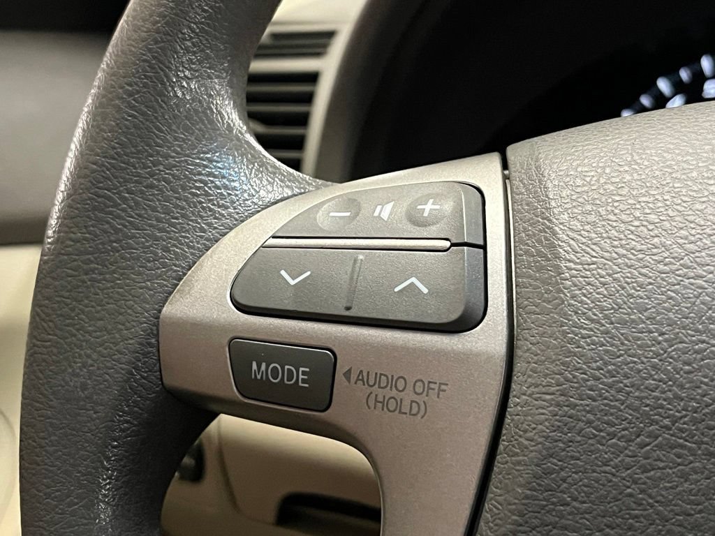 Used 2009 Toyota Camry LE FWD image 21