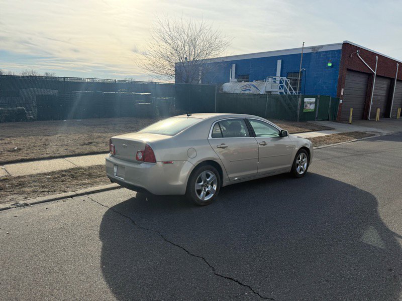 Used 2010 Chevrolet Malibu LT w/ Power Convenience Package image 5