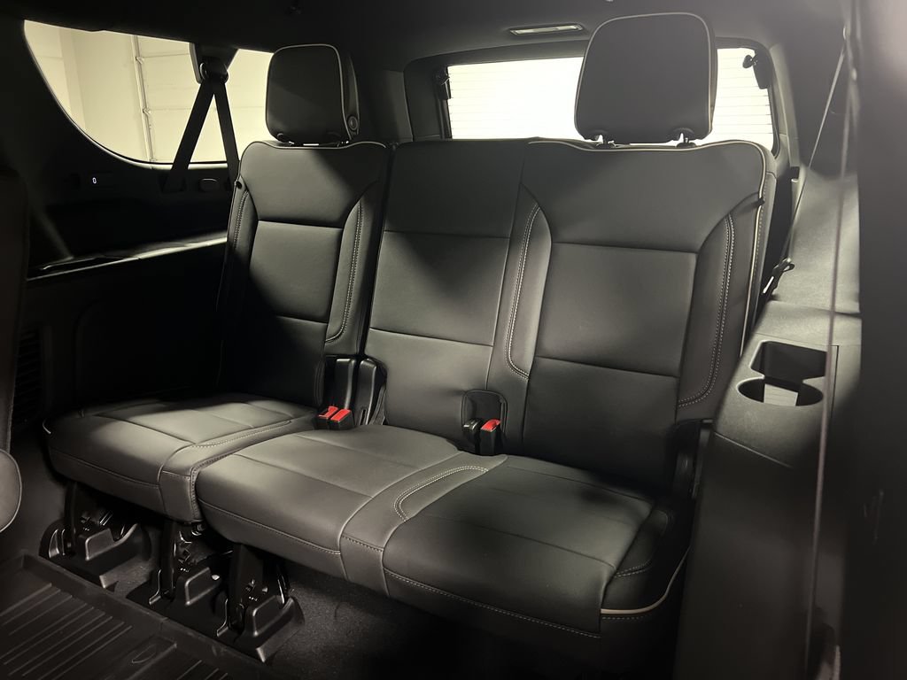 New 2026 GMC Yukon XL Elevation w/ Elevation Premium Package AWD/4WD image 14