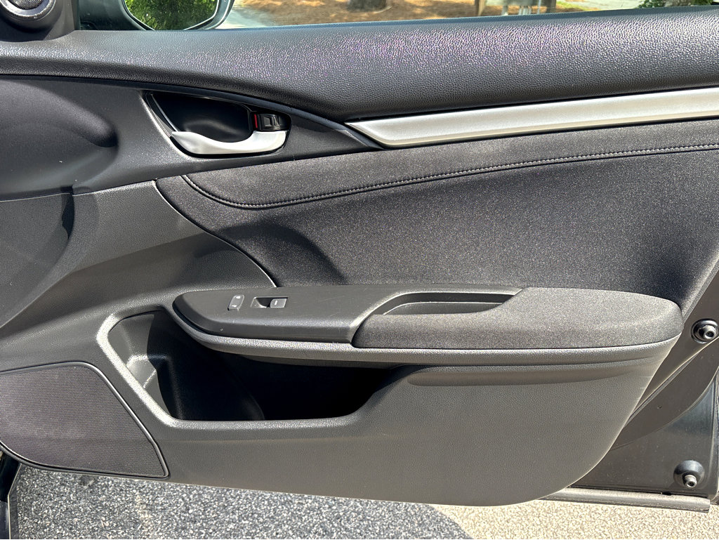 Used 2021 Honda Civic EX image 9