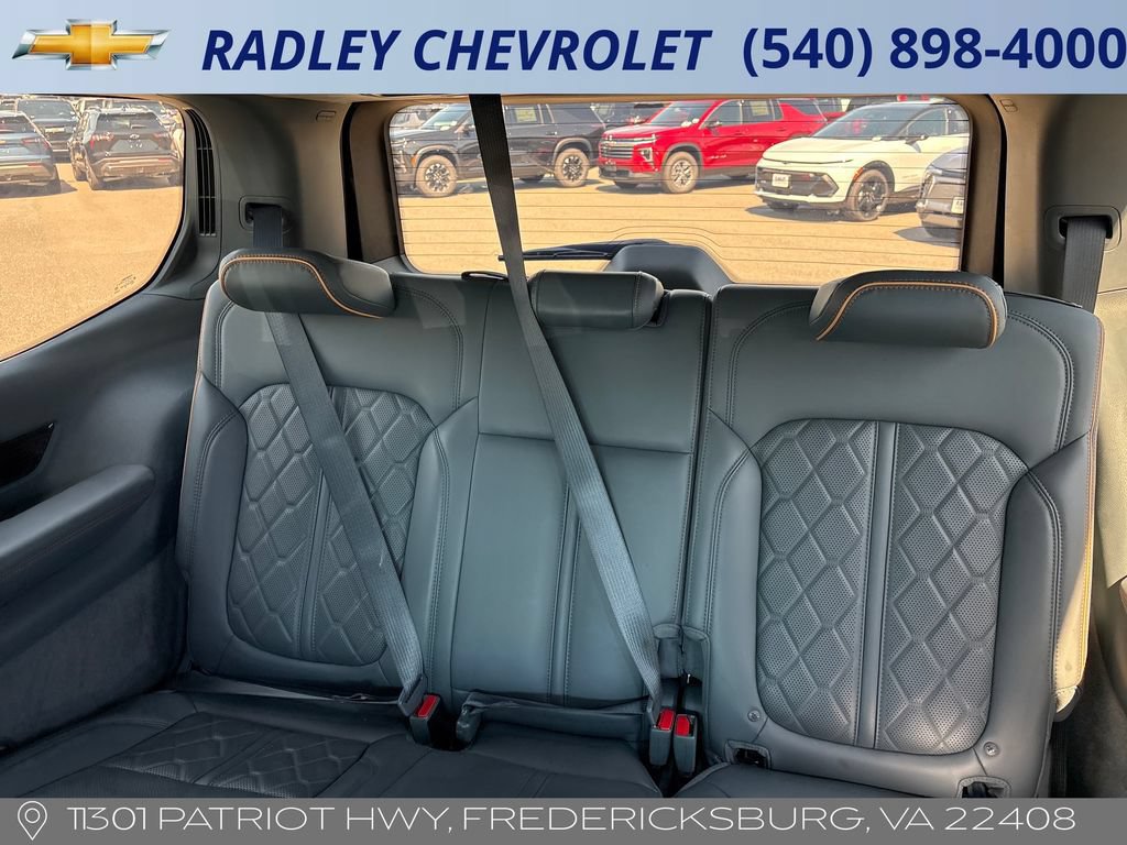 Used 2022 Jeep Grand Wagoneer Series III w/ Rear Seat Video Group 1 AWD/4WD image 14