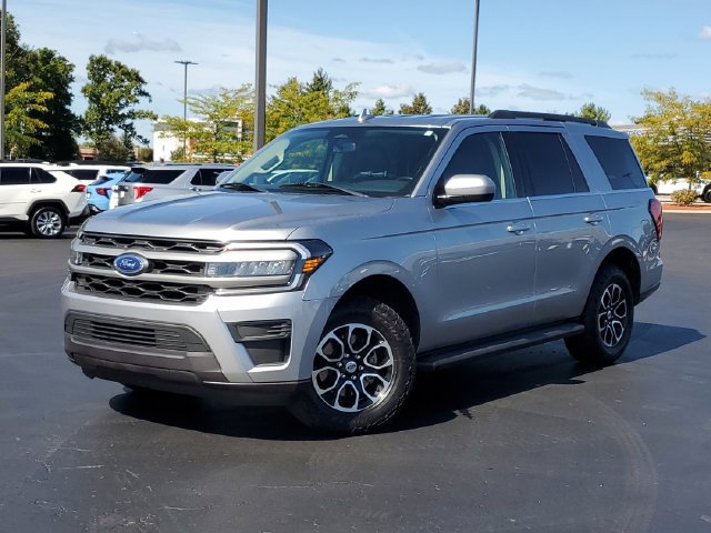 Used 2024 Ford Expedition XLT AWD/4WD image 38