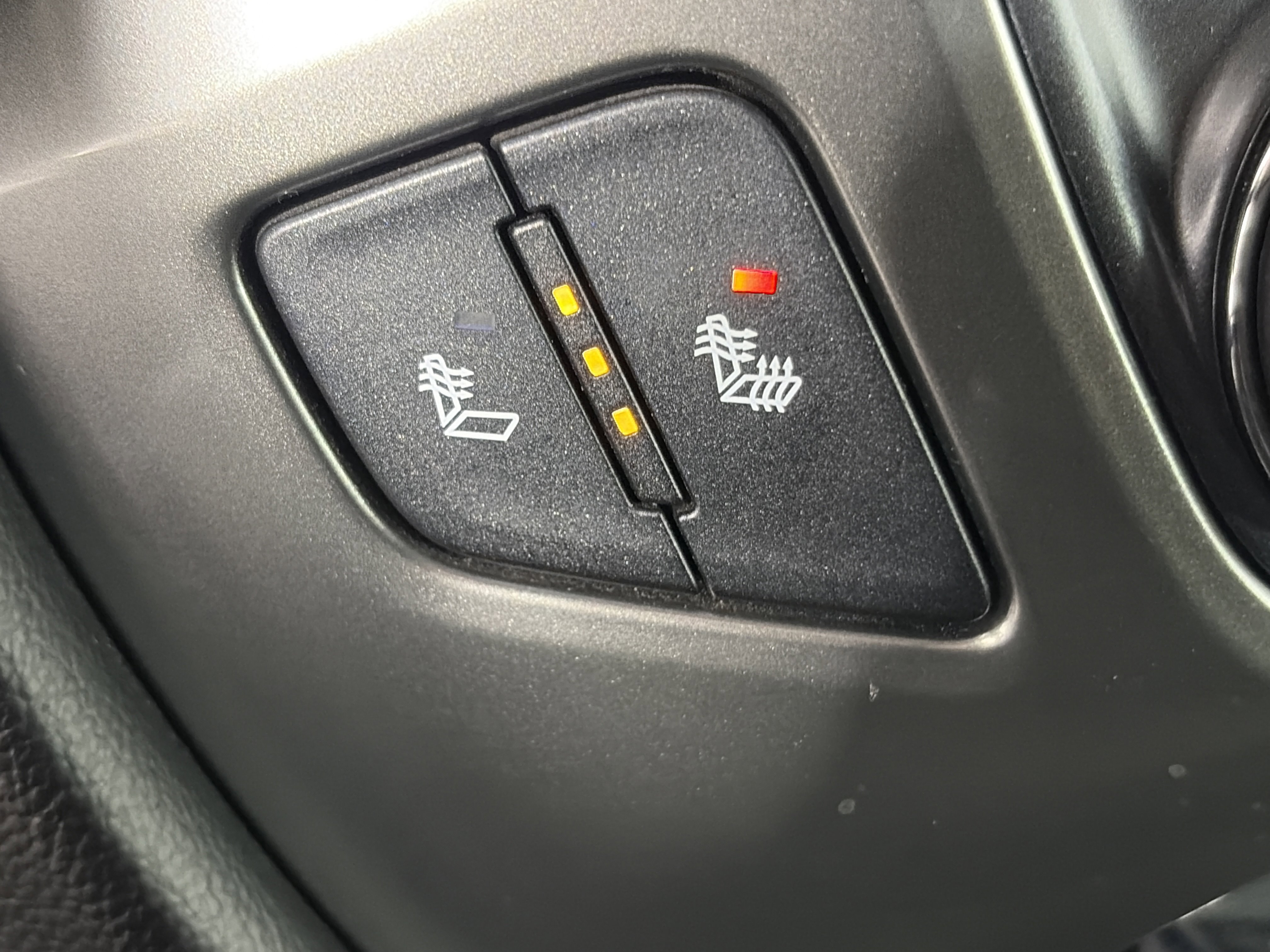 Used 2018 Chevrolet Silverado 1500 LT w/ All Star Edition AWD/4WD image 25