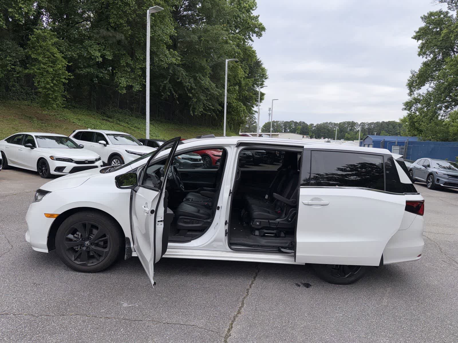 Used 2023 Honda Odyssey Sport image 17