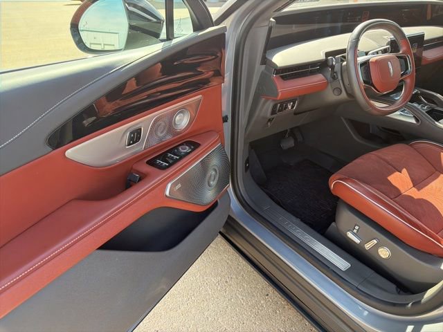 Used 2024 Lincoln Nautilus Black Label w/ Jet Appearance Package (87T) AWD/4WD image 17