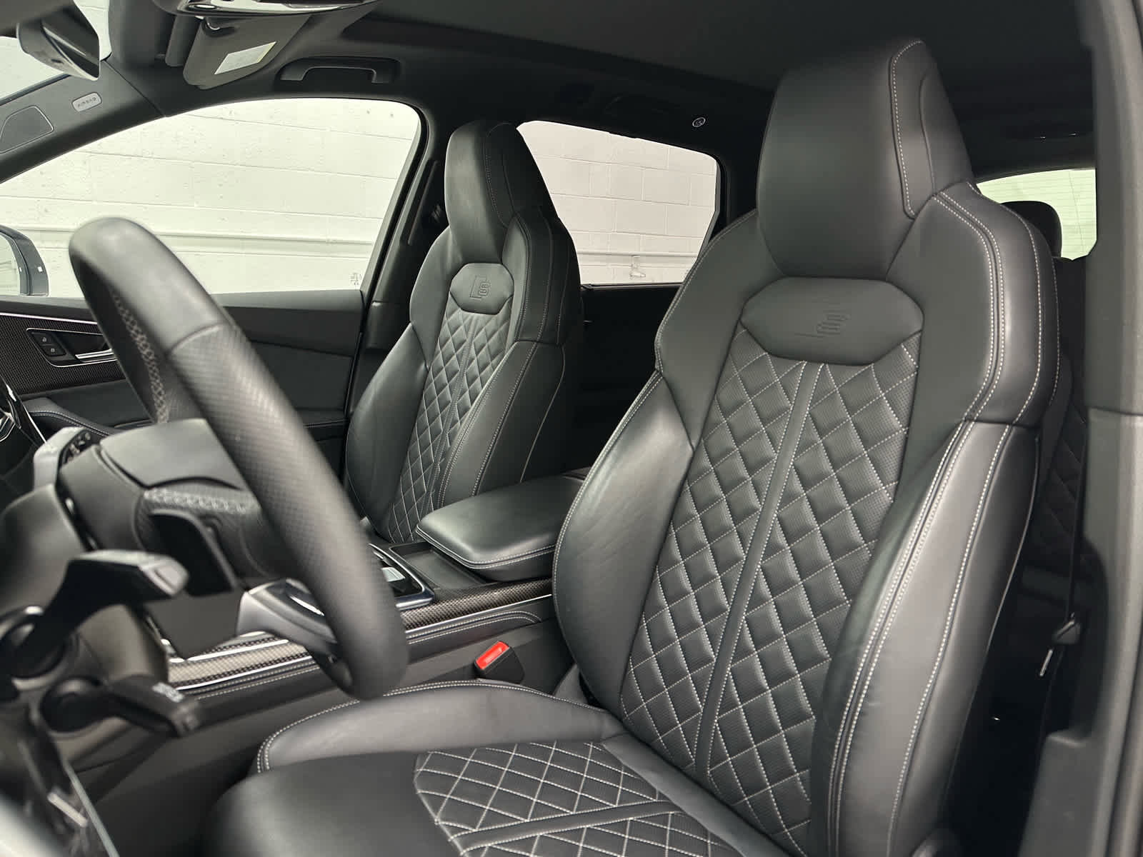 Used 2023 Audi SQ7 Prestige AWD/4WD image 13