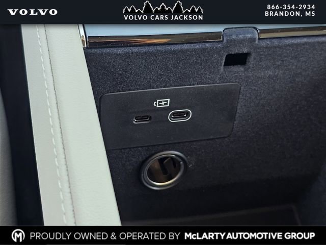 New 2026 Volvo XC90 B6 Ultra w/ Protection Package AWD/4WD image 23