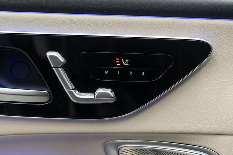 Used 2025 Mercedes-Benz CLE 300 4MATIC Coupe image 14