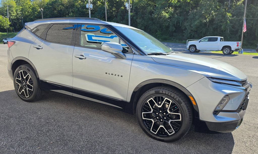 Used 2023 Chevrolet Blazer RS w/ Enhanced Convenience Package AWD/4WD image 8