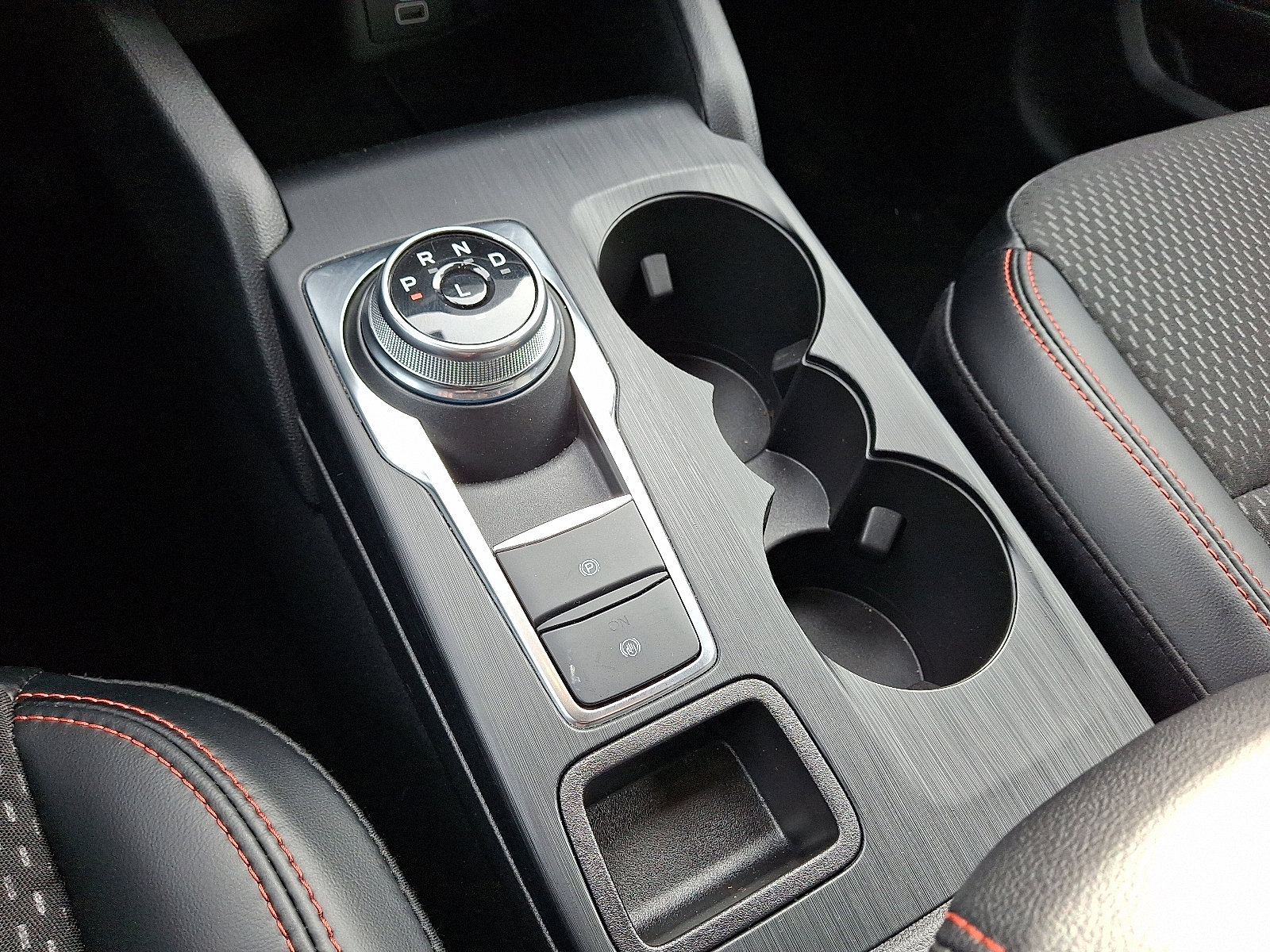 Certified 2025 Ford Escape ST-Line Elite w/ Tech Pack #1 image 17