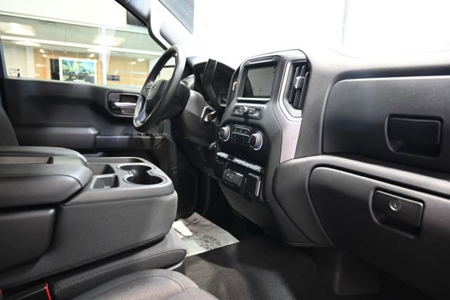 Used 2022 Chevrolet Silverado 1500 Custom Trail Boss AWD/4WD image 14