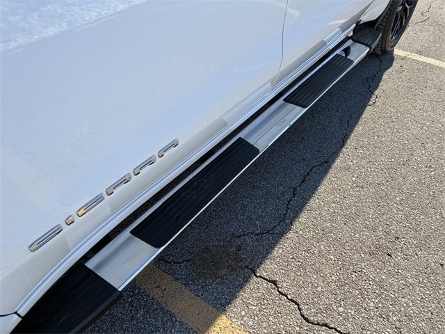 Used 2022 GMC Sierra 1500 SLT w/ SLT Convenience Package image 12