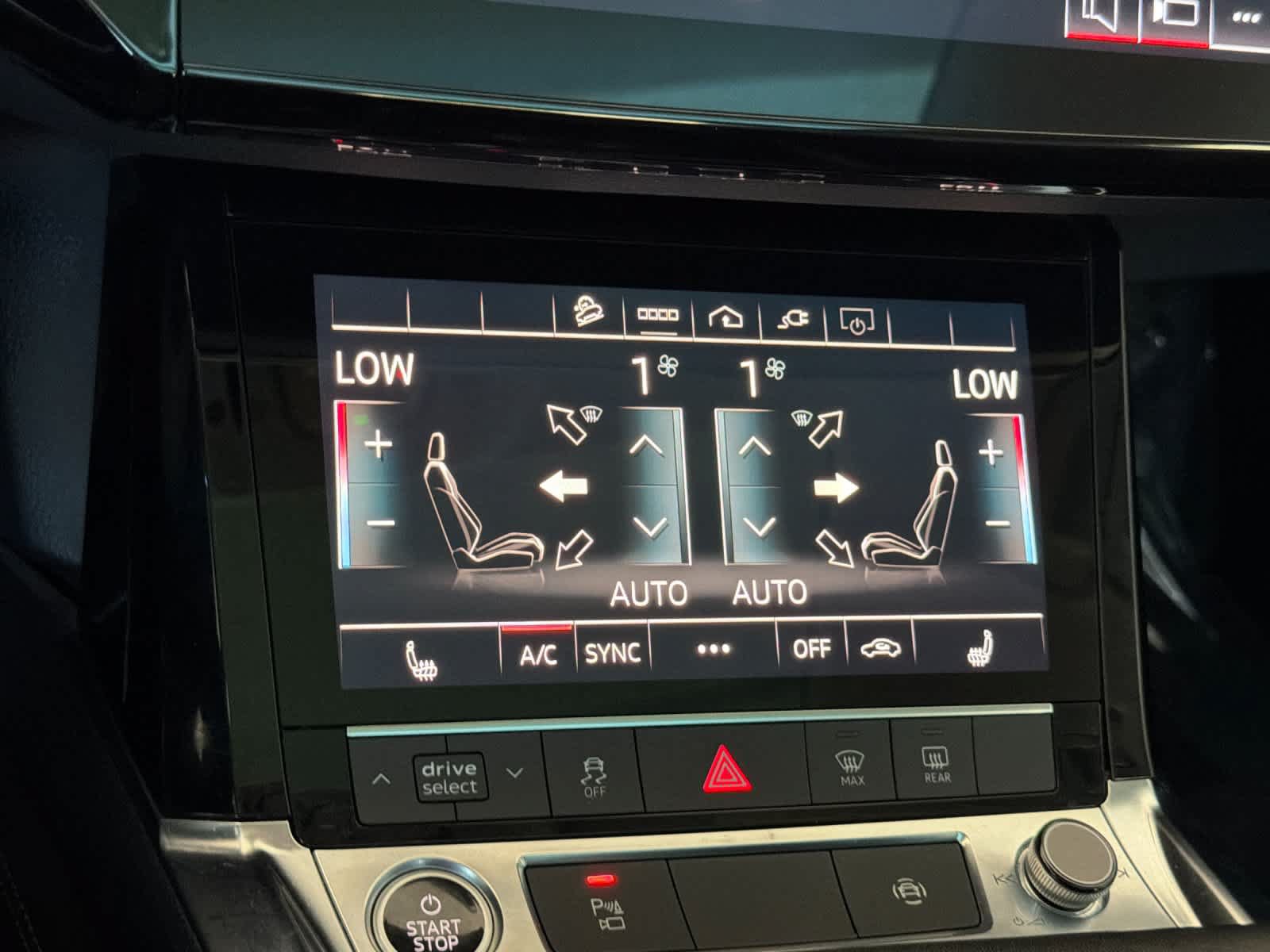 Used 2024 Audi Q8 e-tron Premium AWD/4WD image 20